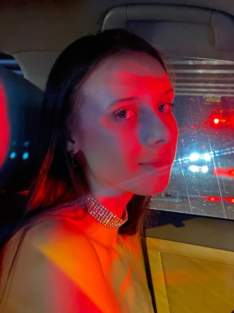 Kitty West HDスター アーカイブ