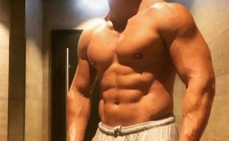 XXLBeastm セックススター ギャラリー