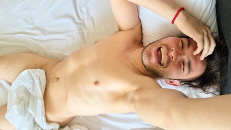 小人エボニーOnlyFans ホット 写真