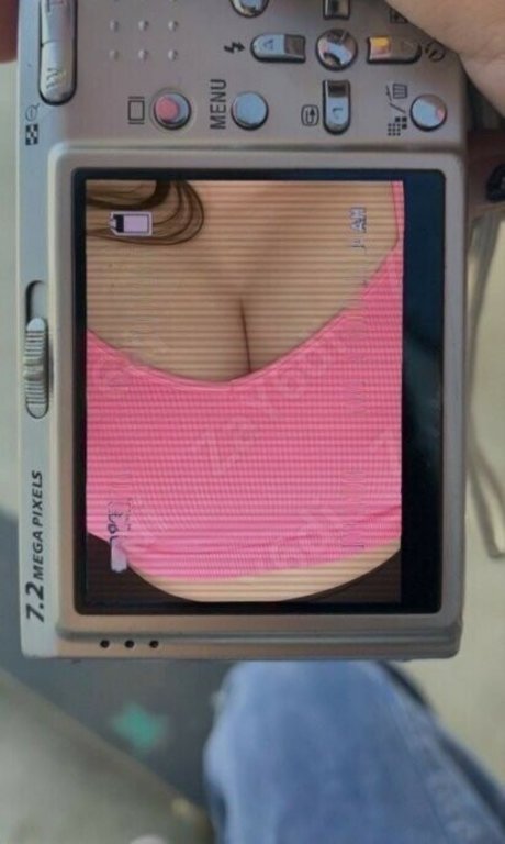 ナチュラルポーグオンリーファン ヌード 画像