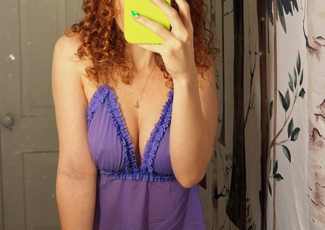 成熟した黒人女性オンリーファンズ アートポルノ 画像