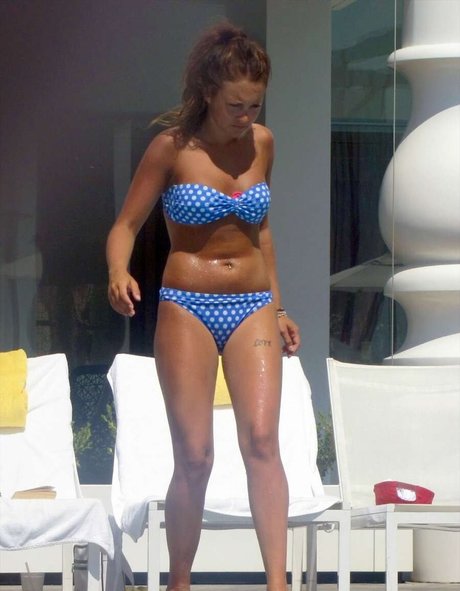 Lacey Turner スター ギャラリー