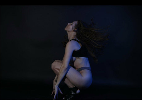 ヨガ オンリーファンズ 美しいポルノ ギャラリー