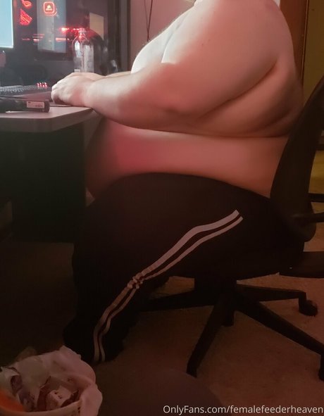 トゥインクスオンリーファンズ ホット裸 ギャラリー