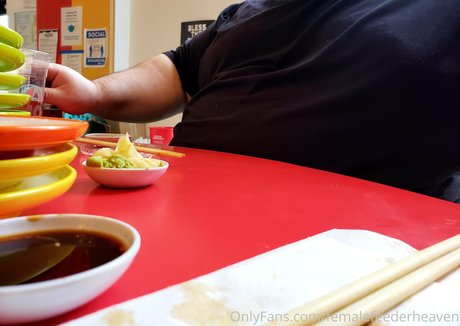 femalefeederheaven トップモデル 写真