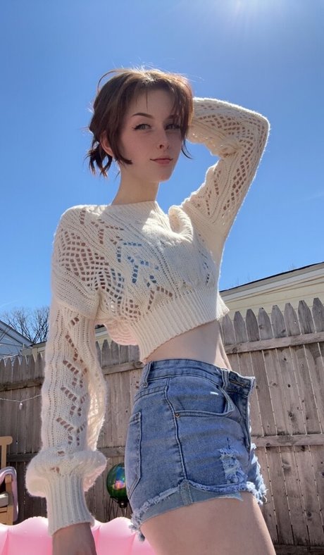 アンバー・オンリーファンズ アートポルノ 画像