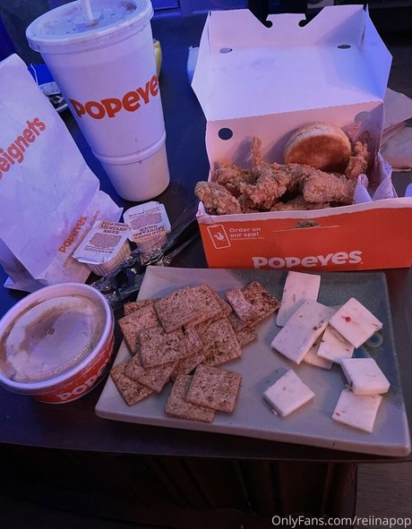 巨大なチンポを持つシーメールオンリーファンズ 裸 ギャラリー