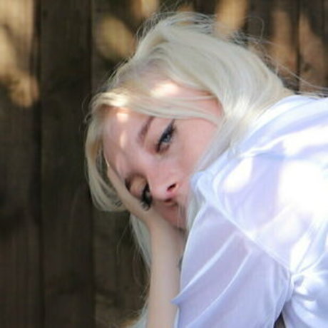 ブルネットのPOV OnlyFans ポルノ 画像