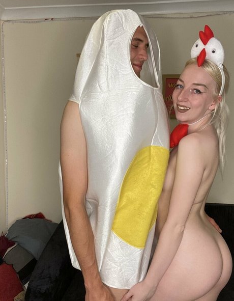 黒人フェムボーイオンリーファンズ ホットヌード 画像