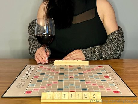 ブルネットの猫OnlyFans 美しいポルノ 写真