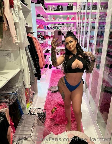 free karmen スター ヌード ギャラリー