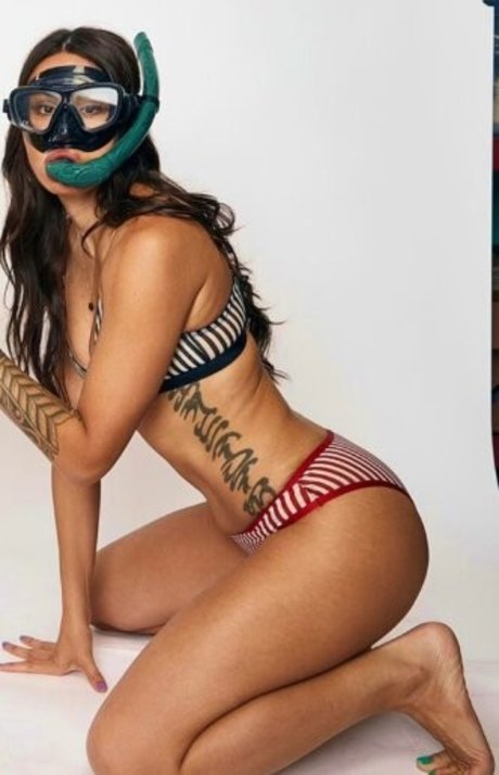 Khalyla Kuhn セクシーなスター 画像