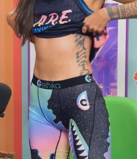 Khalyla Kuhn トップスター 画像