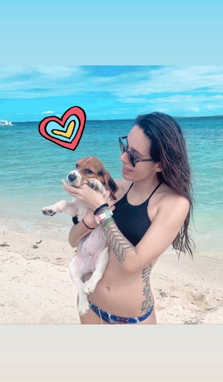 Khalyla Kuhn スター ヌード 画像