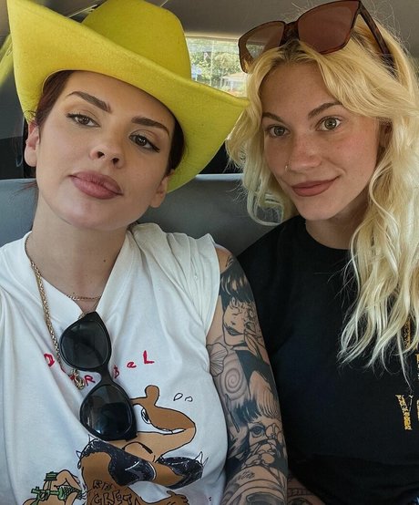 大学生のオンリーファンズ 無料セックス 写真