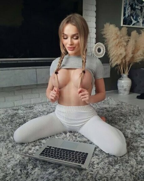 esmeraldai 最高のスター 写真