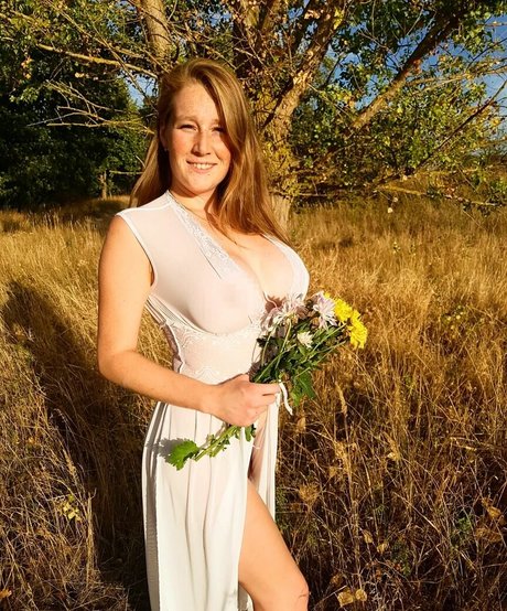 お金 オンリーファンズ アートポルノ ギャラリー