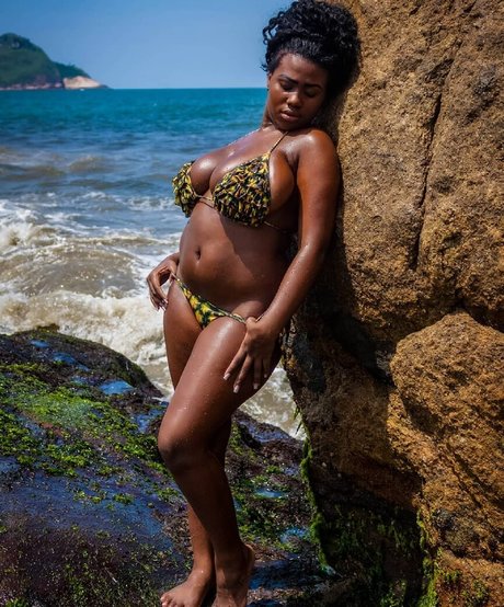 Karollaynna Rocha ポルノスター 美しい 写真