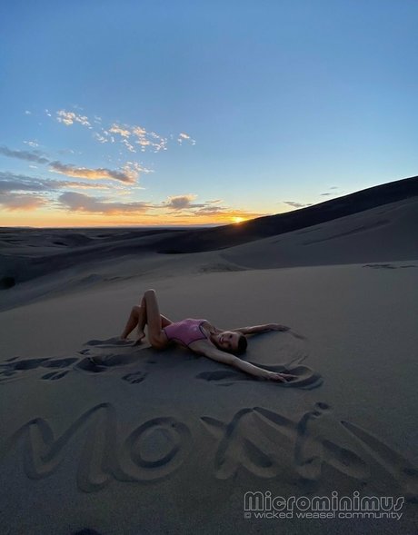 巨大なチンポを持つシーメールオンリーファンズ 限定 ギャラリー