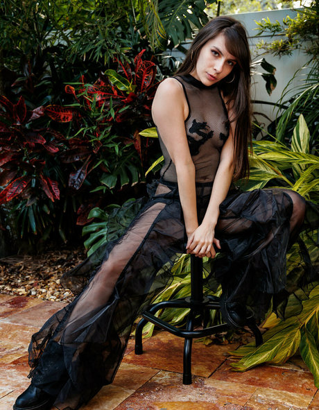 巨乳ブルネットオンリーファンズ 無料アダルト 画像