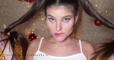 Stefany Kyler ホットなモデル ギャラリー