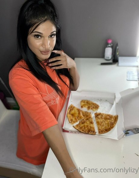 19歳のOnlyFans ポルノ ギャラリー