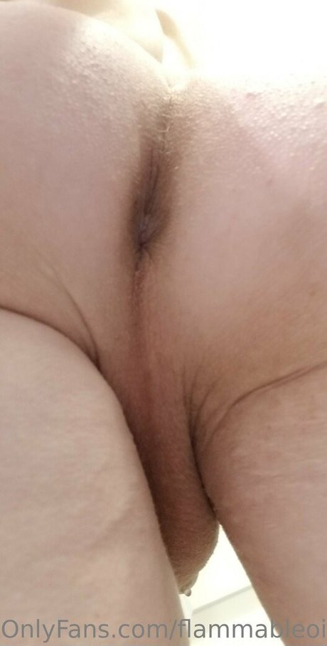 ポーグ xxx オンリーファンズ エロチック 写真