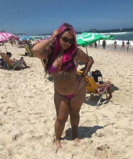 Babyperigosa ホットなモデル 写真