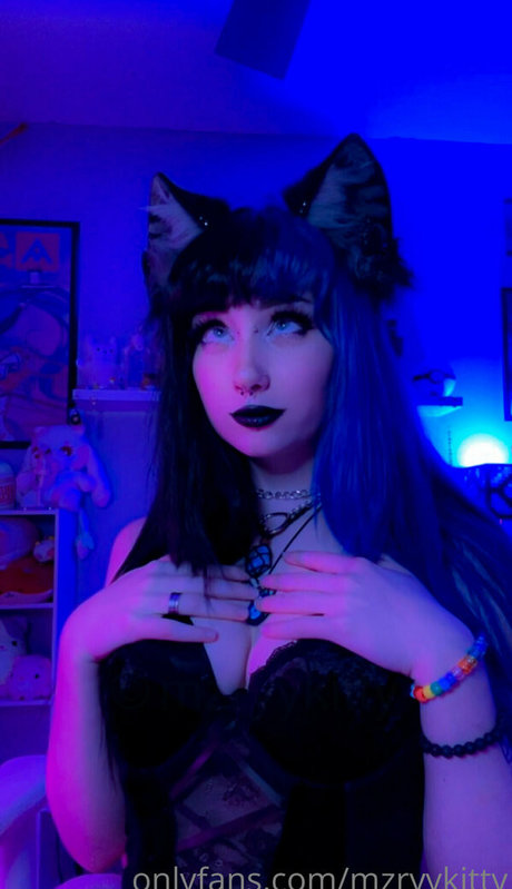 JOIティーンオンリーファンズ アート裸 アーカイブ