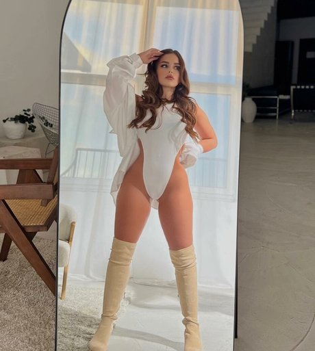 Dana Henninger セクシーなスター 写真