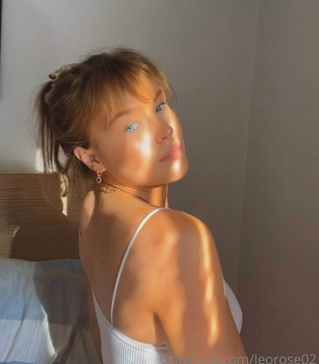 leorose02 ポルノスター アダルト 写真