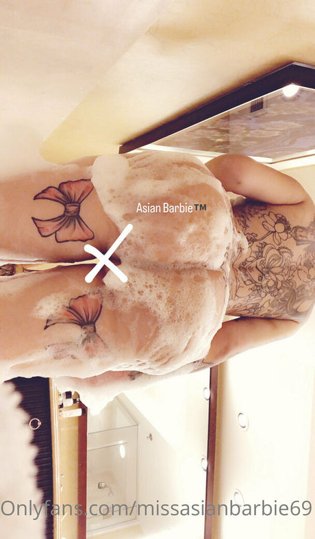 アジアの若者OnlyFans セクシーヌード 写真