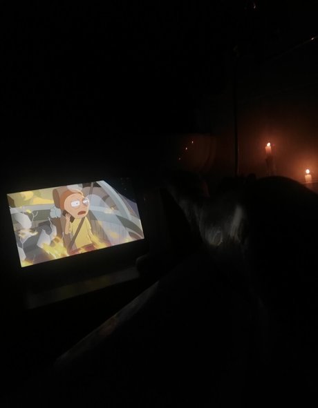 Olya Holmes セクシーモデル 画像