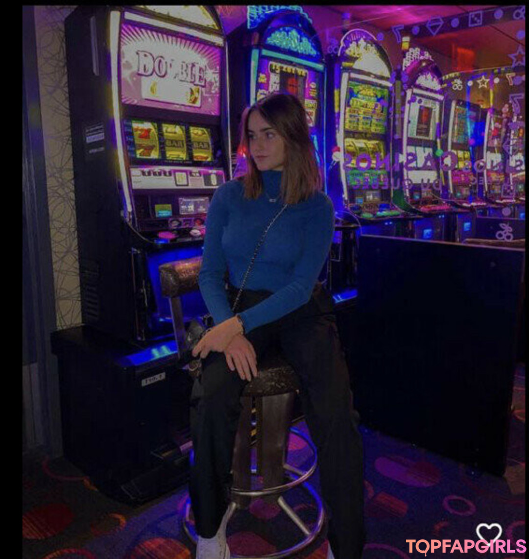 Charlotte Haffner 美しいスター 写真