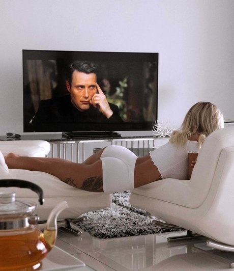 巨大なペニスオンリーファンズ 無料アダルト 画像