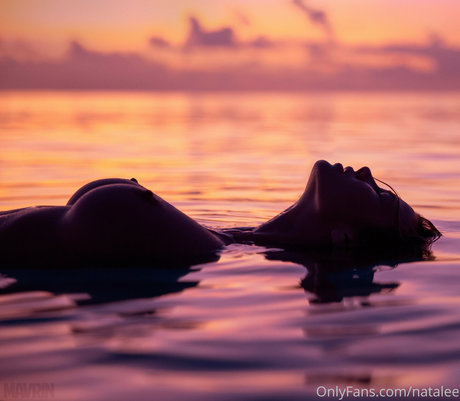 Nata Lee セックス女優 写真