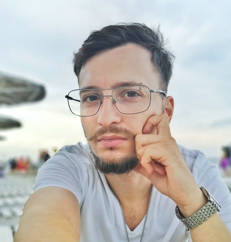 Mr radiospace ヌードモデル 写真