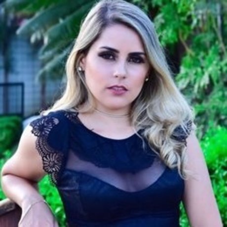 Rayane Carla ヌードスター 写真