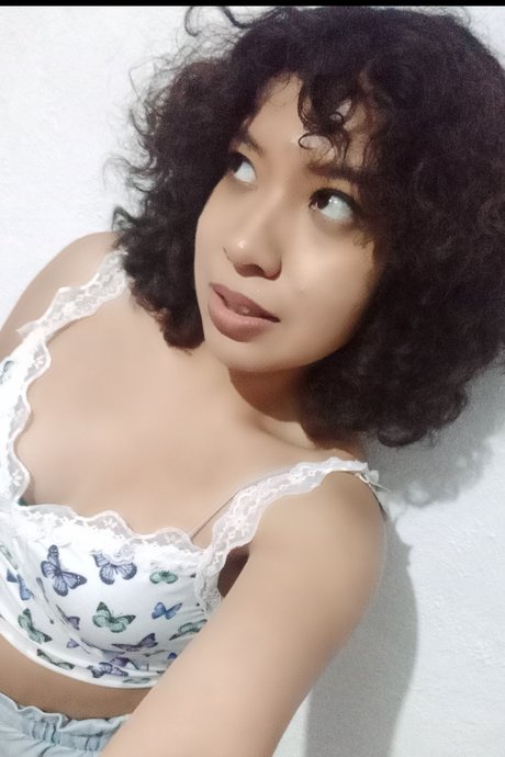 ママの足OnlyFans えろた 写真