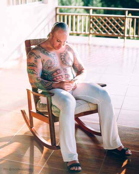 sashashpakofficial ポルノスター 高品質 画像