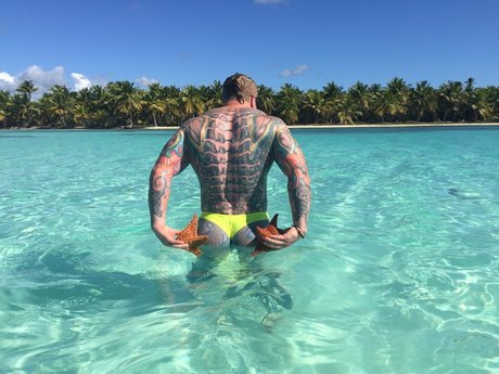 sashashpakofficial セックスポルノスター 写真