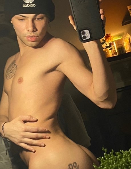 Holy holt アダルトスター 写真