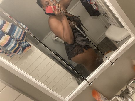 興奮した看護師OnlyFans セクシーヌード 写真