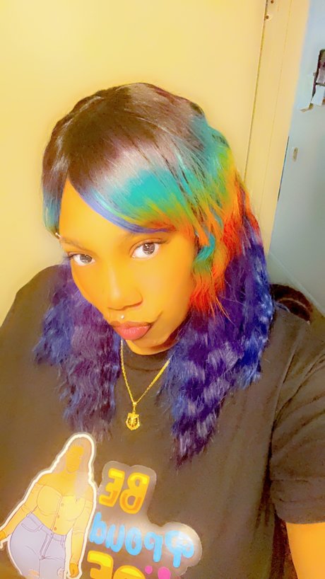 Mrs Jones ポルノスター ヌード 画像