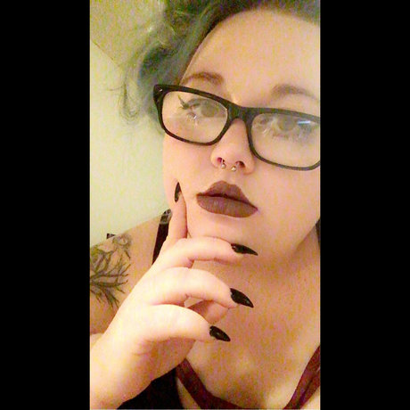 フィットネスインフルエンサーオンリーファンズ セクシーヌード アーカイブ