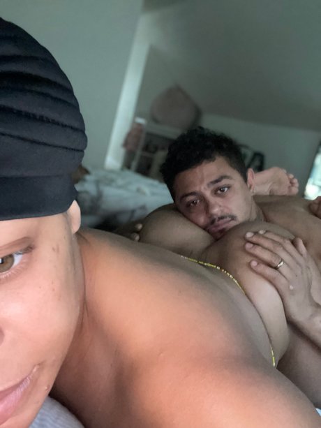 marriedtwins 美しいスター 写真