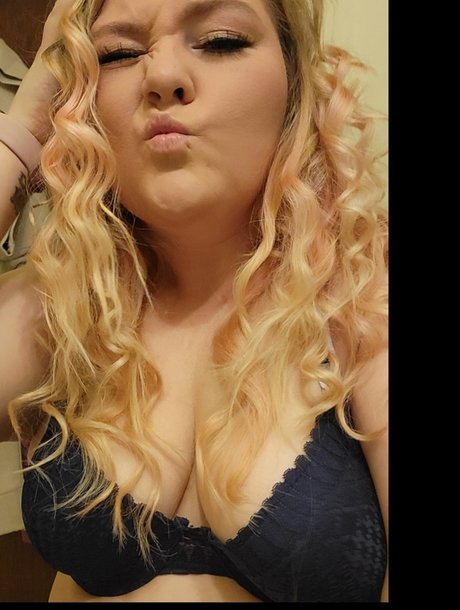 Calibaby ポルノスター ヌード ギャラリー