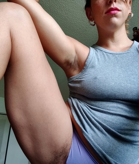 Uvanextdoor ポルノスター 裸 画像