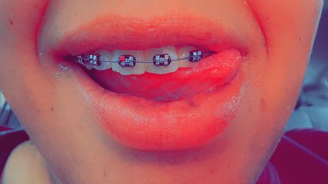 マイクロTバックOnlyFans 美しいヌード 画像