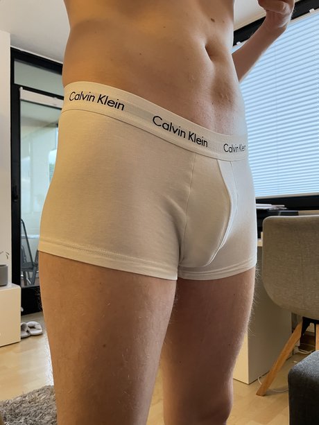 Lian Scale_ アートモデル ギャラリー